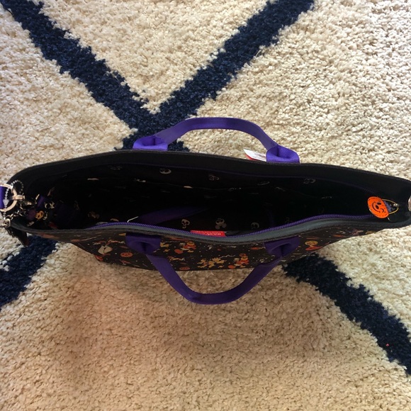 Disney Mickey & Friends 2021 Halloween Tote by Harveys - Picture 4 of 7